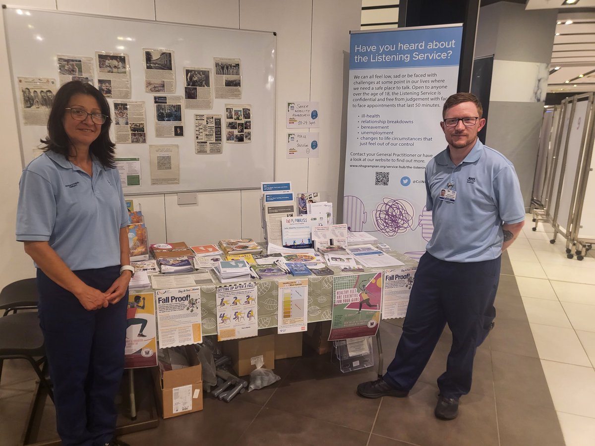 All week in the Aberdeen City Vaccination Centre promoting Safer Mobility. Huge thanks to the team of Allied Health Professionals who are attending daily to speak to visitors at the centre. #FallsPreventionAwarenessWeek #safermobility @HSCAberdeen