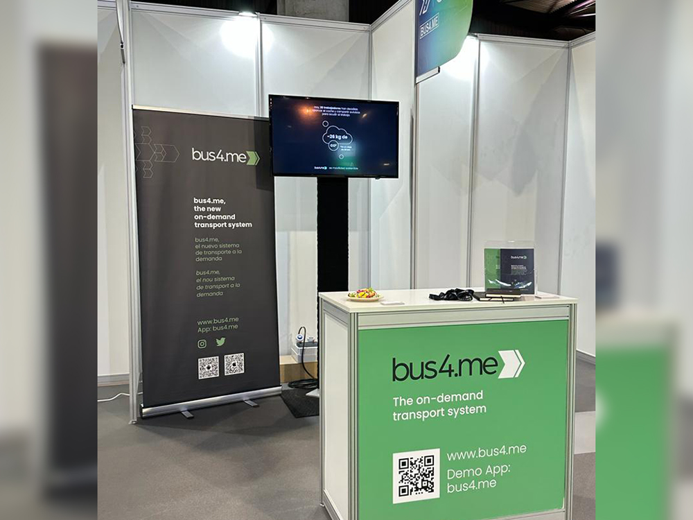 bus4_me's tweet photo. Vols conèixer més sobre #bus4me? Aquests dies estem a la fira Greencities &amp; S-Moving, lloc de trobada dels principals professionals i empreses a l'àmbit de la gestió urbana i la mobilitat del futur. 🚌

La fira se celebra al recinte FYCMA de Màlaga, T'esperem! https://t.co/NBIytlS4eC