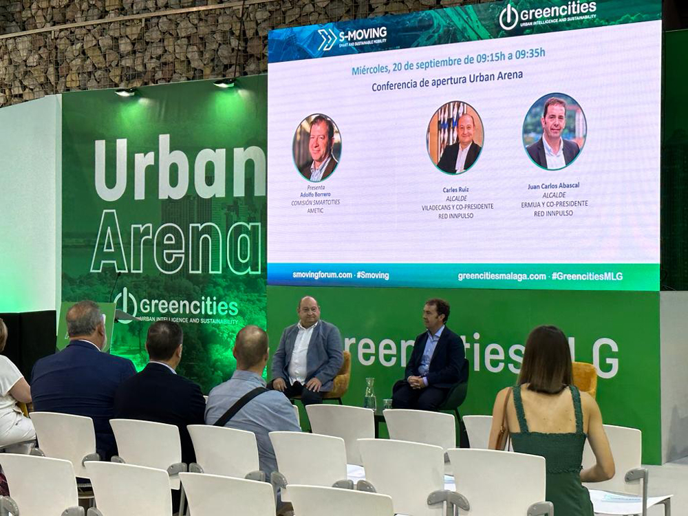 bus4_me's tweet photo. Vols conèixer més sobre #bus4me? Aquests dies estem a la fira Greencities &amp; S-Moving, lloc de trobada dels principals professionals i empreses a l'àmbit de la gestió urbana i la mobilitat del futur. 🚌

La fira se celebra al recinte FYCMA de Màlaga, T'esperem! https://t.co/NBIytlS4eC