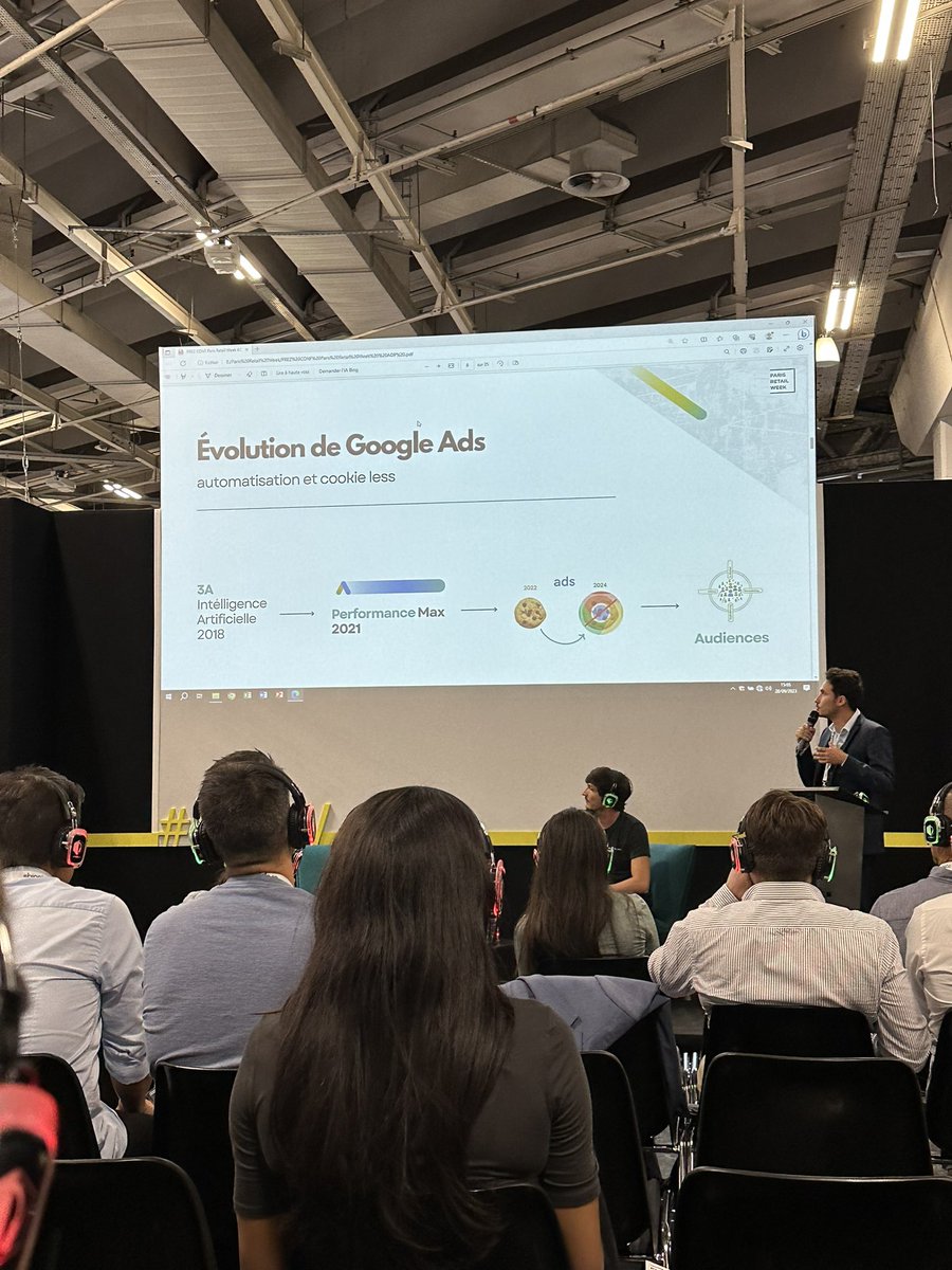 laetitiadea's tweet image. En direct de la conférence sur Google Ads ! 
Le directeur générale associé Jonathan Cail nous annonce que Google pourra rédiger nos annonces à notre place et il nous présente le Beta Google Ads ! 

#Parisretailweek #PRW #iimPrw #iim #Googleads #ia #Betagoogleads