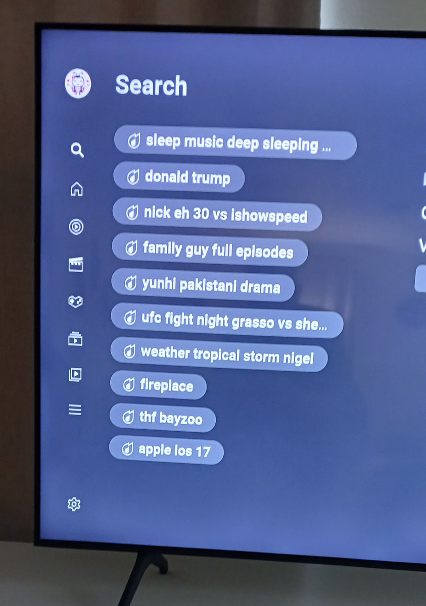 same_old_meee's tweet photo. @TeamYouTube Ok. This shows up every time I click on the "search" button. I have NEVER searched for anything on this list. Besides it keeps going to this screen when I search for anything. https://t.co/XppDKshuSS