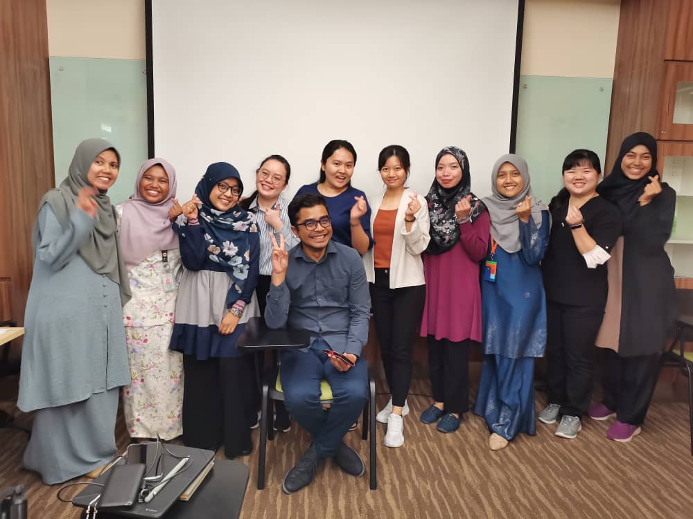 When I passed my clinical viva, the first thing Dr KE said to me was 'Welcome aboard.' It happened many years ago (I graduated in 2016) but I still remembered what he said because it was meaningful to me & I was proud of myself at that time. Thanks Dr Khairy! 😁 #SpeechTherapist