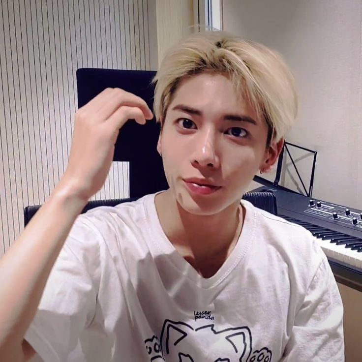 dang_me1's tweet photo. #텬밤🔞 게동배우 공 X 일반인 수

- 테혅아, 나랑도 하자..
- 형, 저 내일도 촬영 있어서 안돼요.

그렇게 테혅이한테 삐진 밤그.. https://t.co/iWtlWsvXIN