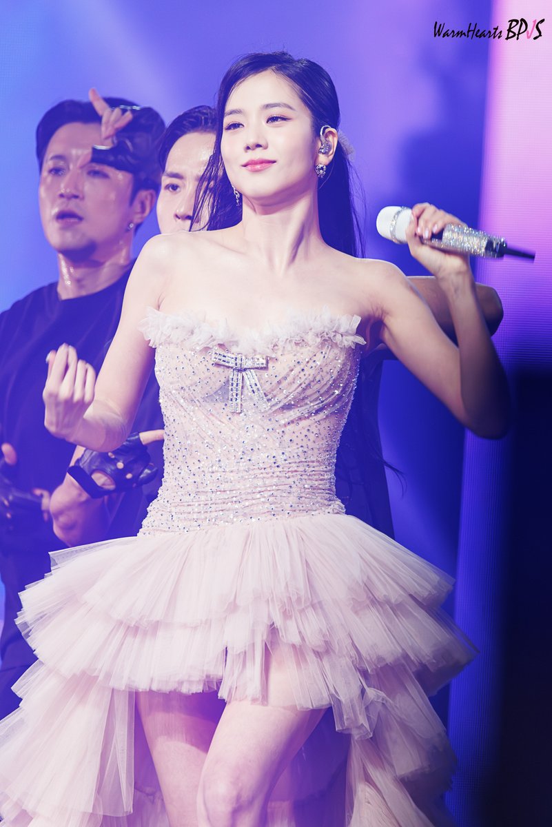 WarmHeartsBPJS's tweet photo. 230916 BORN PINK FINALE IN SEOUL DAY 1  #BLACKPINK #블랙핑크 #JISOO #지수 https://t.co/rd5UclWxFA
