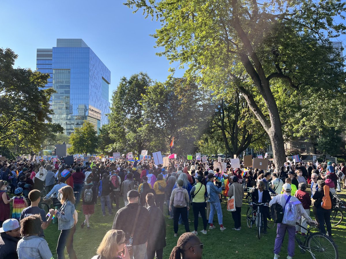 About 500 to 1 ratio of those standing with #transrightsarehumanrights as against Love not Hate #LGBTQ