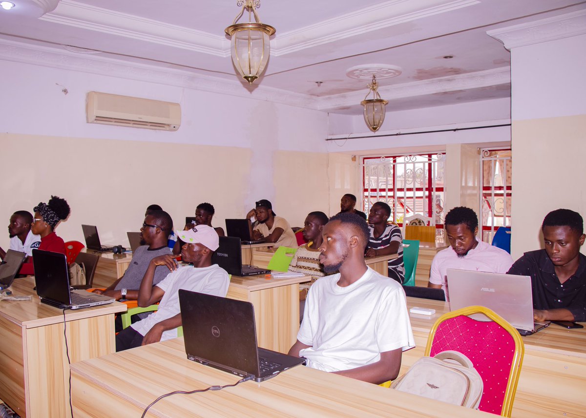 code_plateau's tweet image. Investing in digital skills is not just an option, it&apos;s a necessity for our youth to succeed in the future job market. 

Let&apos;s make sure they&apos;re equipped with the tools they need to excel. 

#CodePlateau