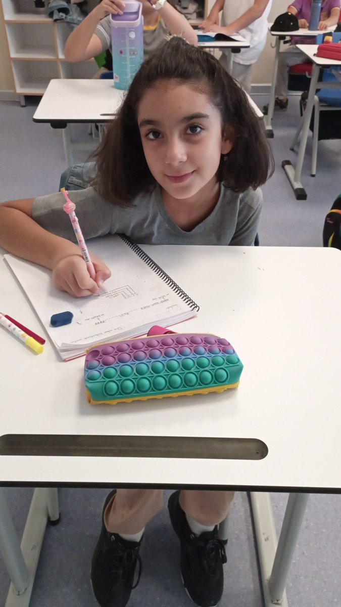 uobatikent's tweet photo. Uğurlu 4.Sınıf öğrencilerimiz matematik dersinde "Doğal Sayıları" öğreniyor. 📒✏️
#ugurluolmak https://t.co/OsvB3wZPGZ