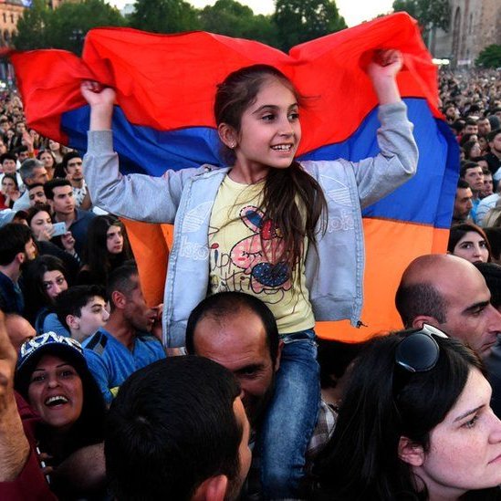 Ideally, a political economist is like a surgeon. Our  feelings should have as much bearing on our analysis as that of a doctor performing a surgery. None at all.

My heart breaks for Armenian people in Karabakh today - the Azerbaijan's army and police must do all they can to