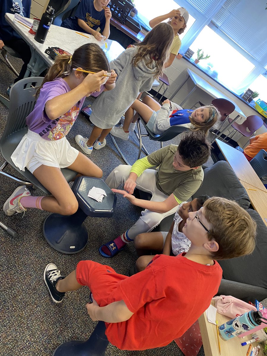 mrsmarkloff's tweet photo. Quick game of “headbands” during morning meeting time https://t.co/5qYEC5zjvh