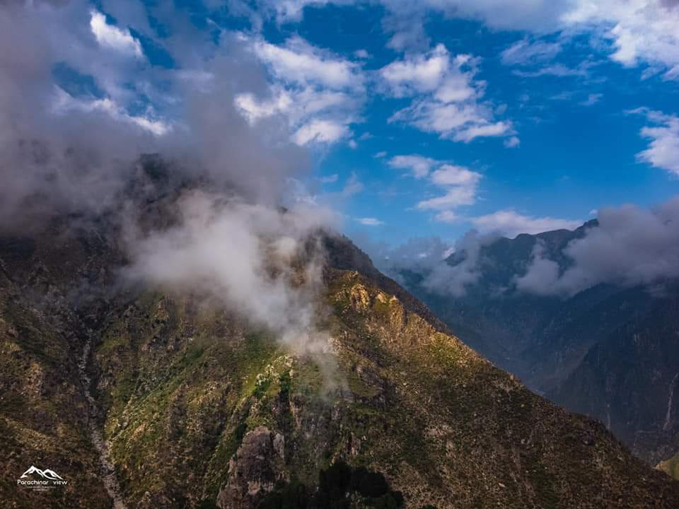 parachinar_view's tweet photo. Glowing peaks dramatic lights on Mountains ποΈβ¨
Location: Village Zeran Mula Bagh Parachinar, Kurram Khyber Pakhtunkhwa
.
#dramaticlights #naturecaptures #mountainmagic #parachinarbeauty #parachinarview #landscapephotography #exploringthewilderness #capturethemoment https://t.co/7tSrF6wMUO