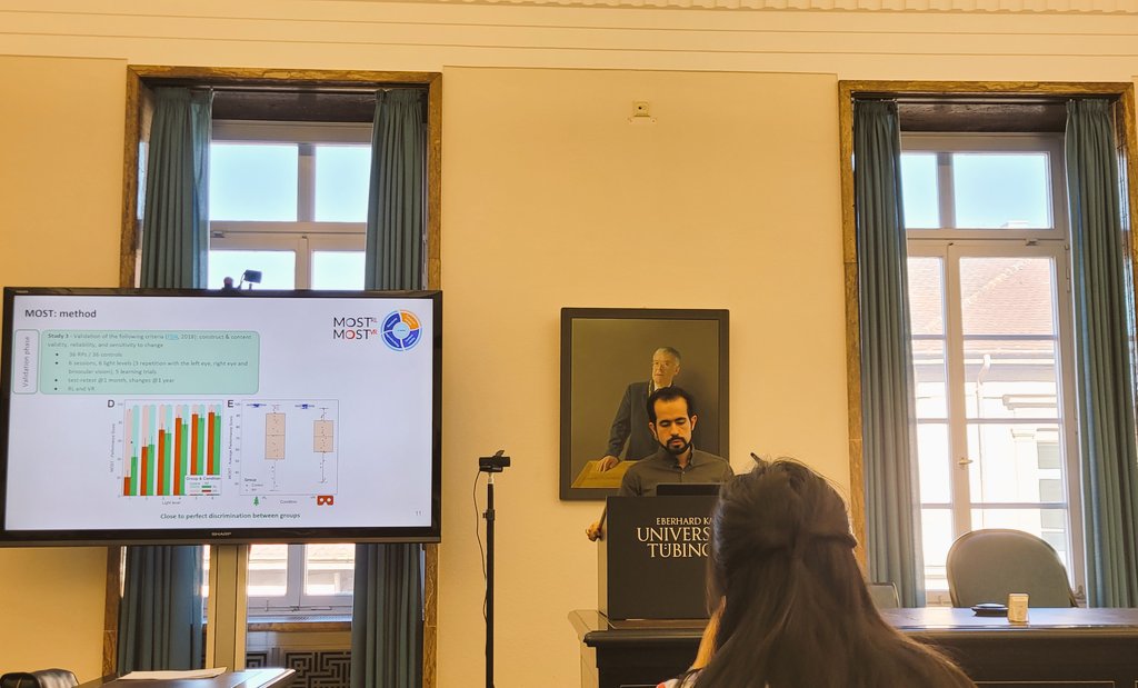 At enTRAIN Vision final event, @TalebiAlireza93 from @StreetlabVision presents the development and validation of a novel mobility test for rod-cone dystrophies, from reality to virtual reality. 
#visionscience #MSCA #VR