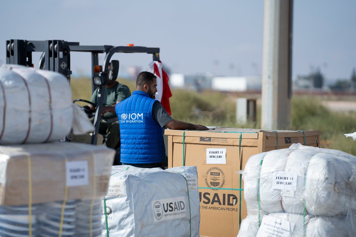 IOM_Libya's tweet photo. IOM in #Benghazi facilitated @USAID &amp; @UKaid  delivery of supplies for communities in eastern #Libya 🇱🇾 affected by #StormDaniel. The aid stocks include water filters, portable solar lanterns, shelter&amp;hygiene kits,blankets to provide life-saving assistance to those most in need. https://t.co/qVYmW8Ug9T