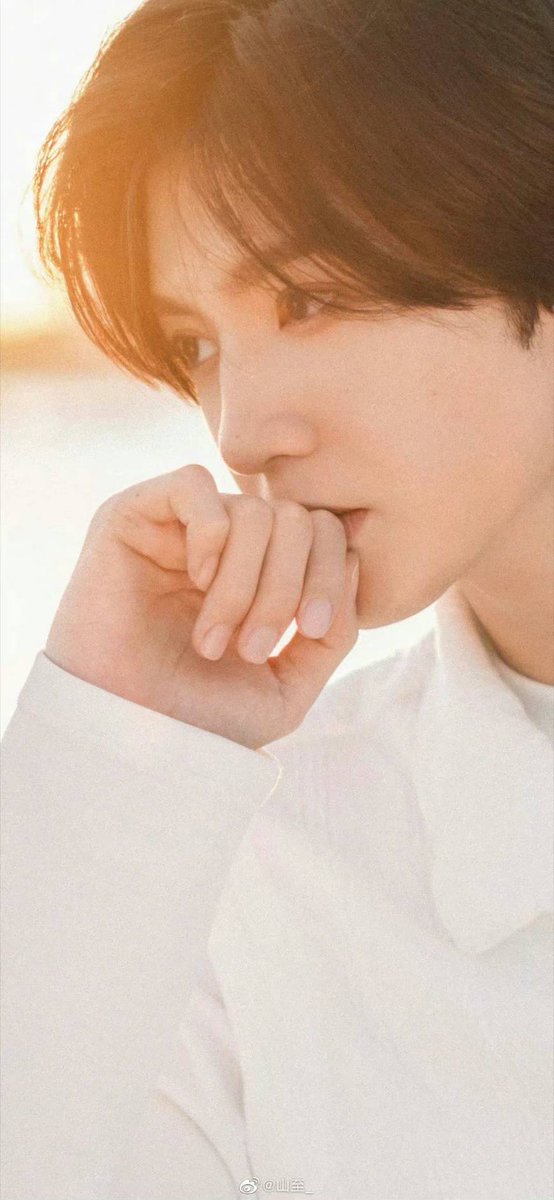 romteera_p's tweet image. ความสุขของเราคือเห็นหน้าเค้าทั้งวัน รักเค้า 🥰🥰🥰🥰
#CZY #เฉินเจ๋อหย่วน #陈哲远 #ChenZheyuan
cr.ในภาพ