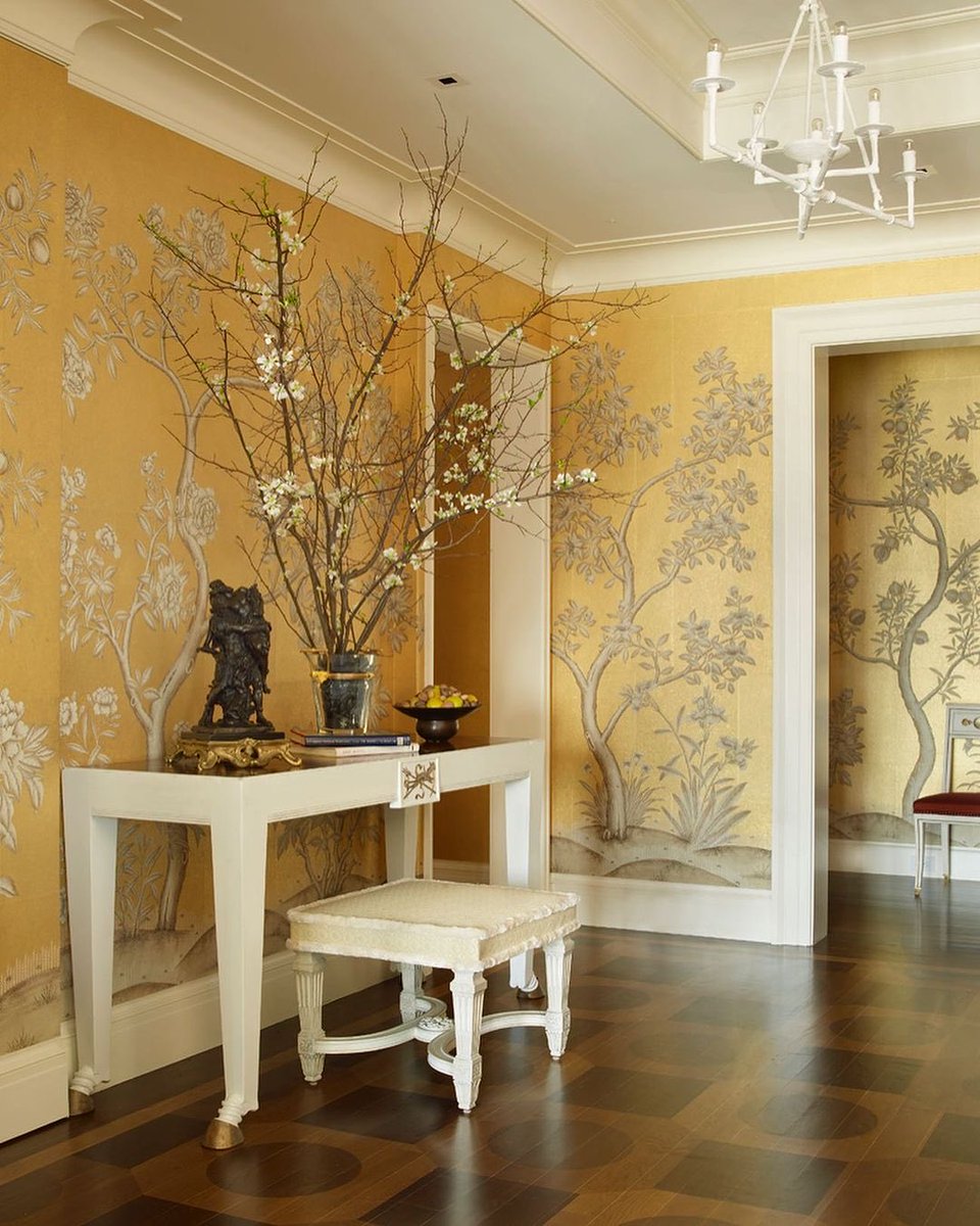 DesignStunning's tweet photo. …embrace all the richness that decor can offer.

#maximalistinteriors #moderndesign #luxuryhomes #miamidesign #luxuryfurniture #coralgablesliving #biscaynebay #interiorinspiration https://t.co/tu82U10Ark
