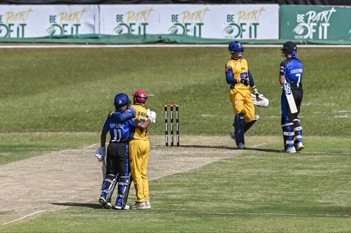 Great day in the office for the boys in blue! 💙 . . . #WeAreTuskers #DivisionOne #CSAOneDayCompetition #AETTuskers