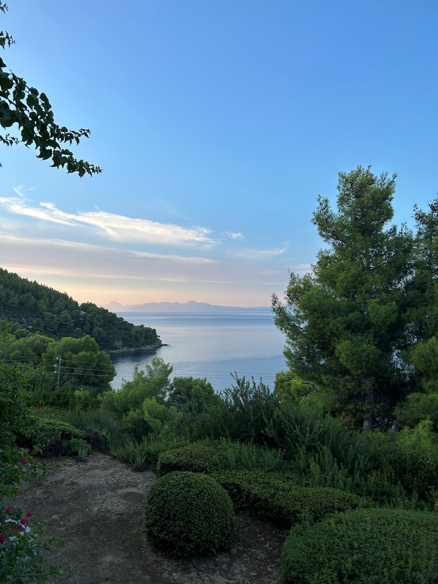 CommsMedicine's tweet image. Senior Editor @commsmedicine Dr. Ben Abbott is delighted to be in Skiathos for the 6th #ACTC meeting. Please get in touch to discuss your work on #CTCs, #ctDNA &amp;amp; #LiquidBiopsy