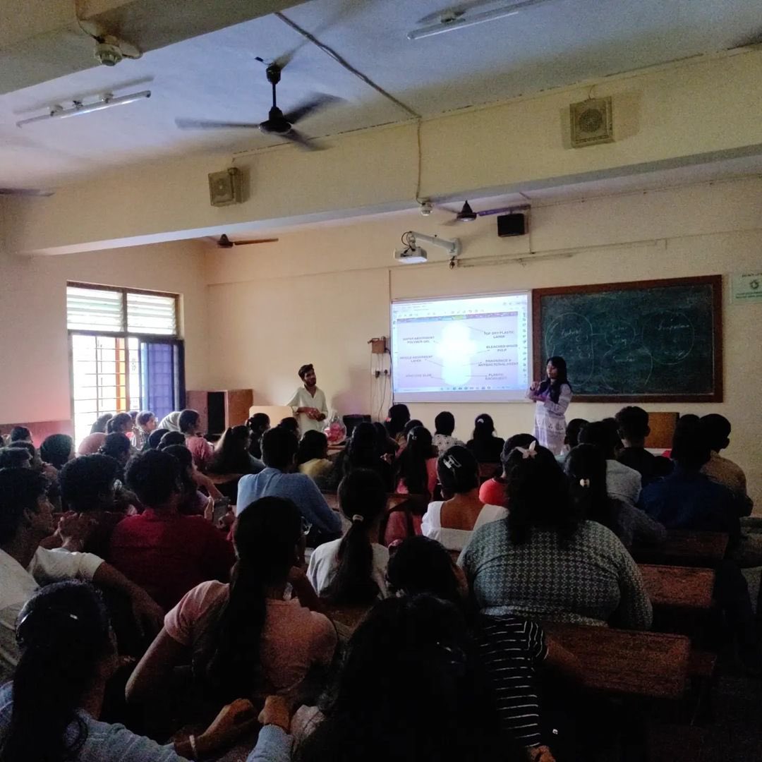 POS_Muse's tweet photo. To have such #sessions in your circle or to set up such a movie club in your college kindly DM us to know more. 

#SustainableMenstruation https://t.co/L6jlYr99d6