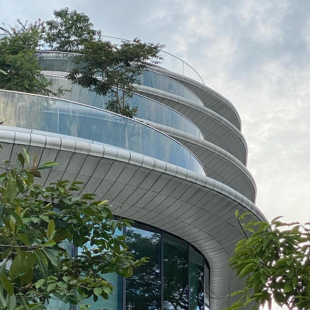 ArchitectFacade's tweet photo. Eric Parry architects selected 8000m2 of the CN Terracotta ‘Bespoke Glazed Terracotta’ for the beautiful Wilmar HQ in Singapore. The building featured 7 bespoke customised panels sizes.
https://t.co/XOVvNkoHwu
#cnterracotta #architecture #ericparryarchitects #facades https://t.co/FjK5oC75z3