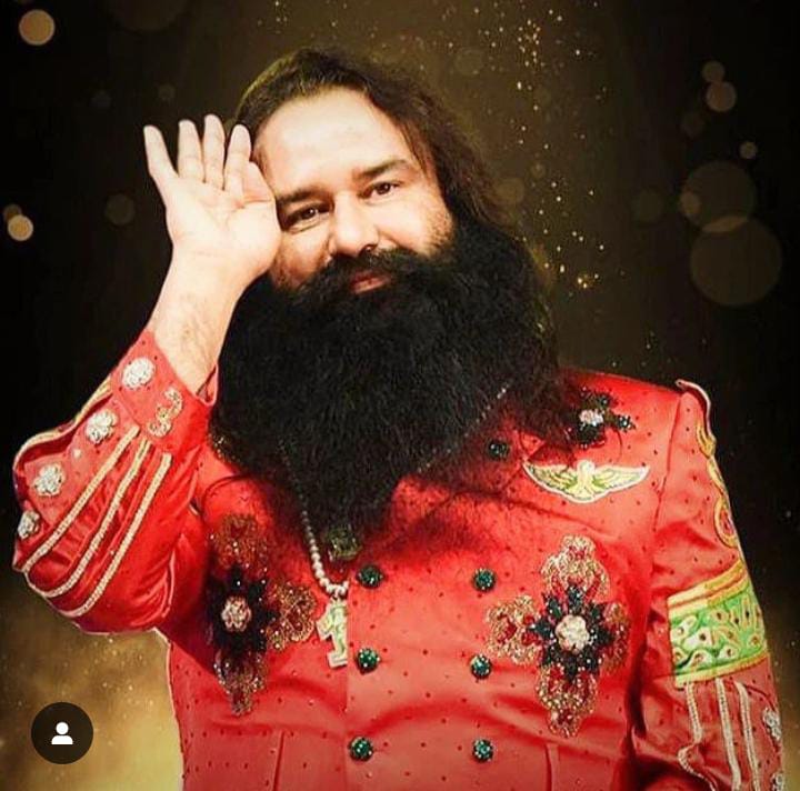 DCanada226's tweet photo. Dera Sacha Sauda followers distribute free ration kits to needy people under the #FoodBank campaign and also observe a one-day fast every week and donate their daily food or money to the local food bank run by Dera Sacha Sauda.  Contribute.
 @saintdrmsginsan ❤️ https://t.co/uWi3XOuKNR