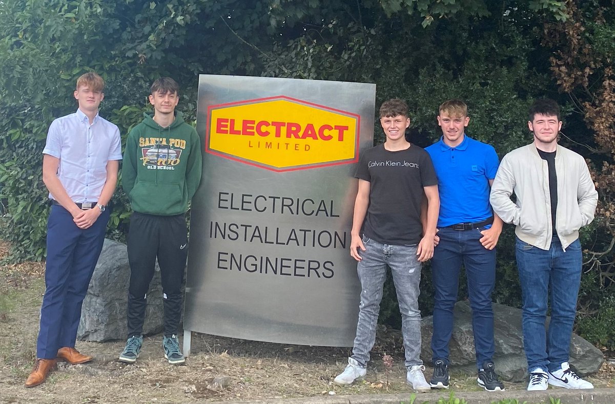 Electract welcomes the latest cohort of 5 Apprentices for 2023.  Congratulations to the new apprentices, and we look forward to seeing your growth and development throughout the  apprenticeship program!  #apprentice #apprenticeship