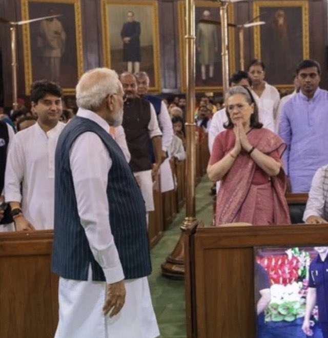 tehsin_editz's tweet photo. @gauravbhatiabjp Ye bhul gye kya saheb https://t.co/sgh9YMNRpJ