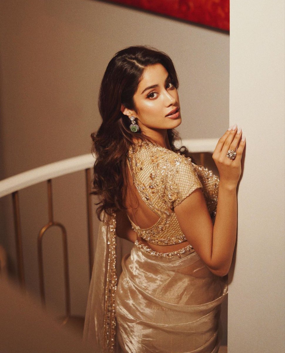Janhvi Kapoor tweet media