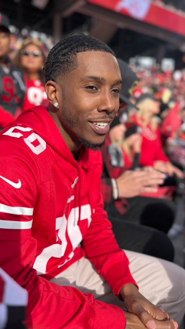 Grow the hair back or cut it https://t.co/t8p8bO3xUh