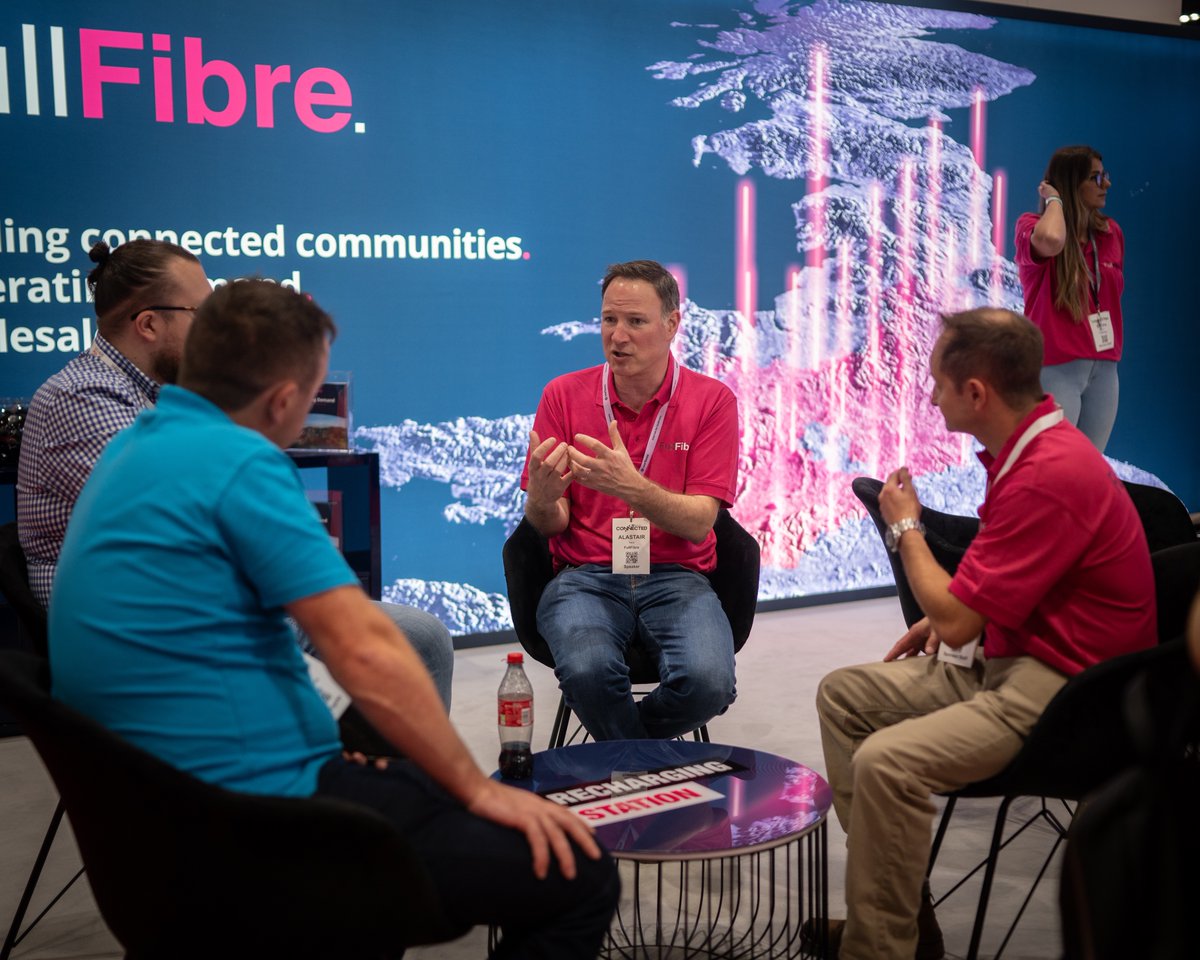 FullFibre's tweet photo. We have had an incredible morning at #ConnectedBritain . 

If you haven't caught us yet, come and say hi! We will be here today and all day tomorrow. 

We also have some amazing seminars coming up!

Check out our timeline below. See you there! 

#fullfibre #networking  #keynote https://t.co/J1P97IZMcA