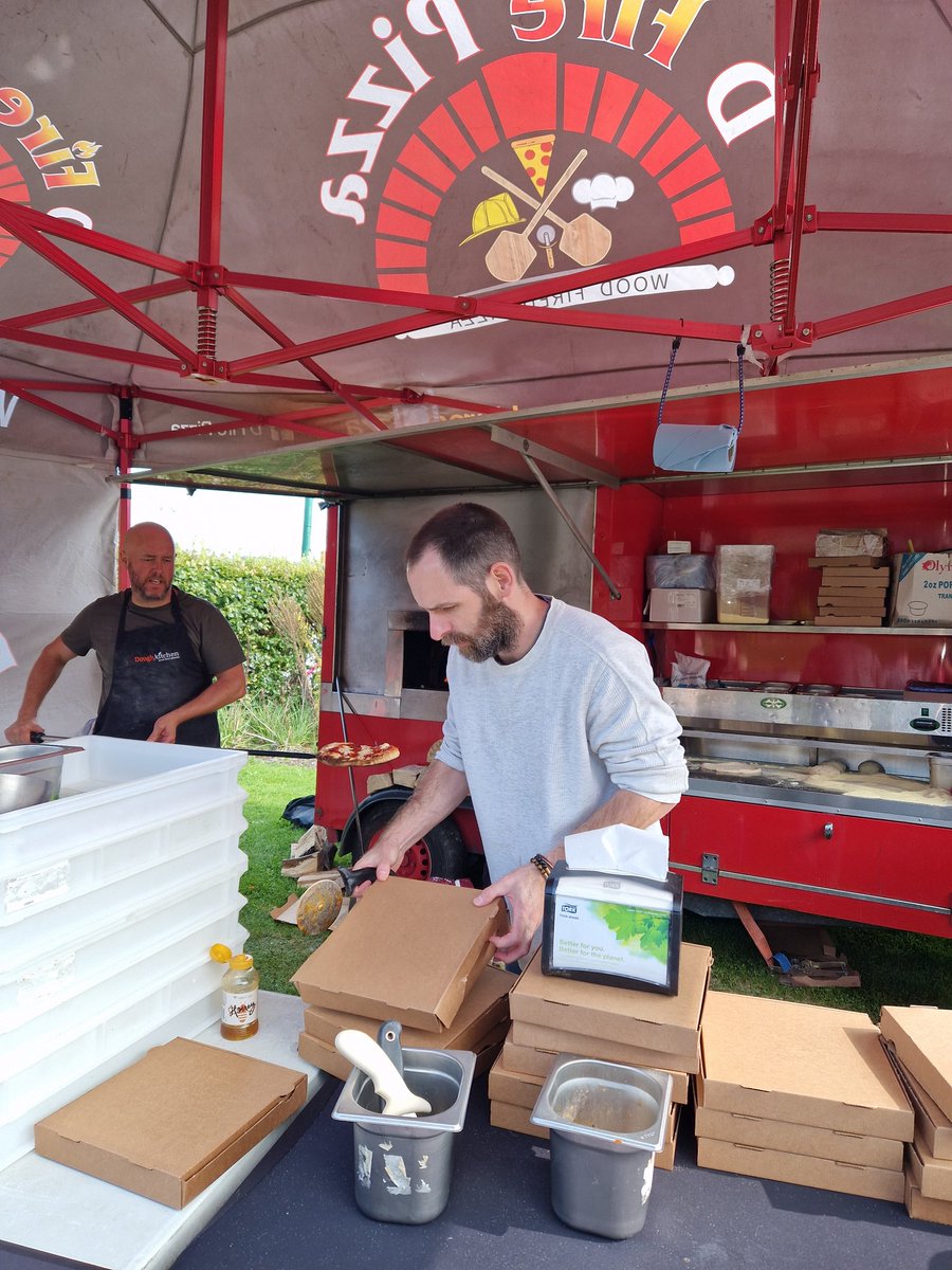 svuh's tweet photo. SVUH is delighted to host its first weekly food market today! It's heartwarming to see so many of our SVUH family enjoying delicious meals under the sun. Vendors include BikeCoffee, Tadka House, @koreanburrito , @purefoodcompany @woodfiredpizza9 & Falafel ๐ฅช๐ ๐ #SVUHFoodMarket https://t.co/eVa7wBfNAI