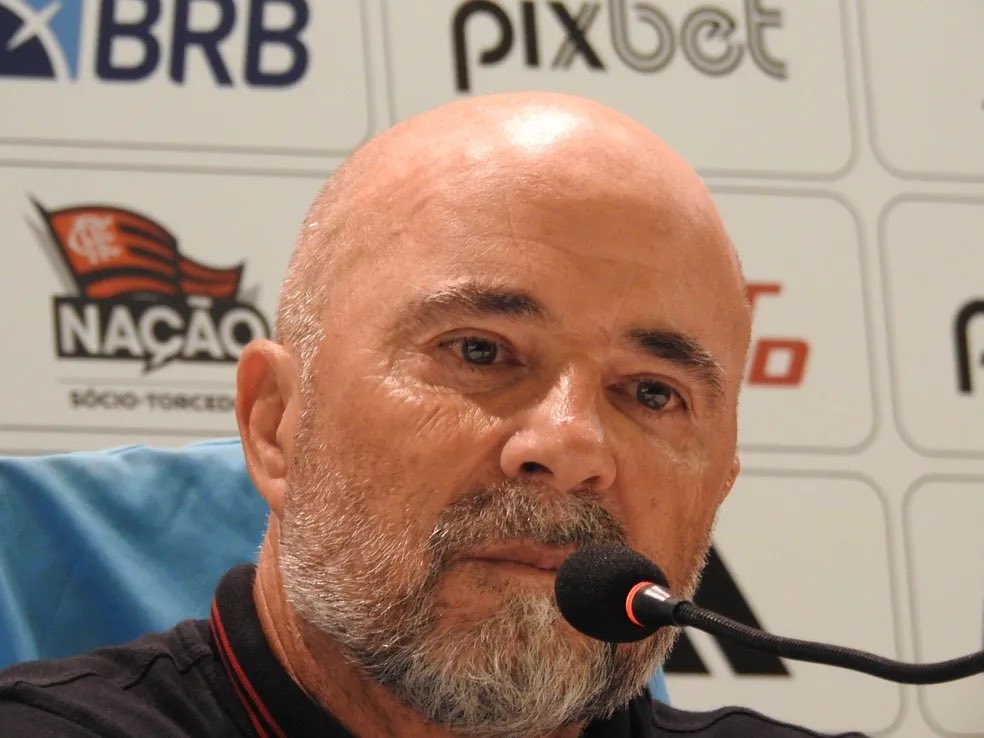 futebol_info's tweet photo. O técnico Sampaoli fará hoje o seu 39º jogo pelo Flamengo com a 39ª escalação diferente.

🗞 @sportv
📸 Fred Gomes https://t.co/ZHMEM0cmCi
