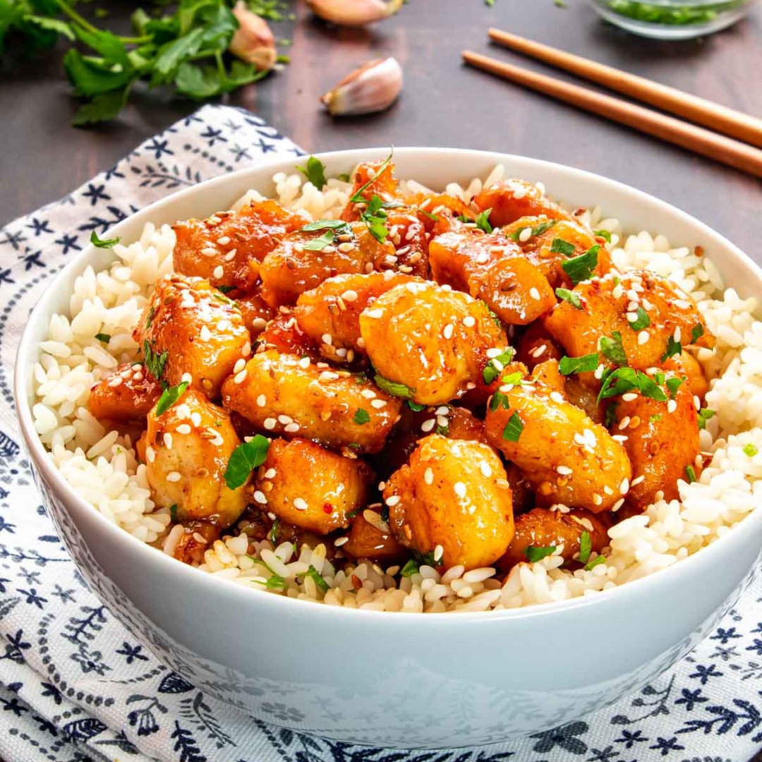What do you think will taste better with this Honey Garlic Chicken bites, SmartRice's brown or white rice?! Get the full recipe at cravinghomecooked.com/honey-garlic-c….

📸: cravinghomecooked.com

#chicken #recipe #rice #chickenandrice