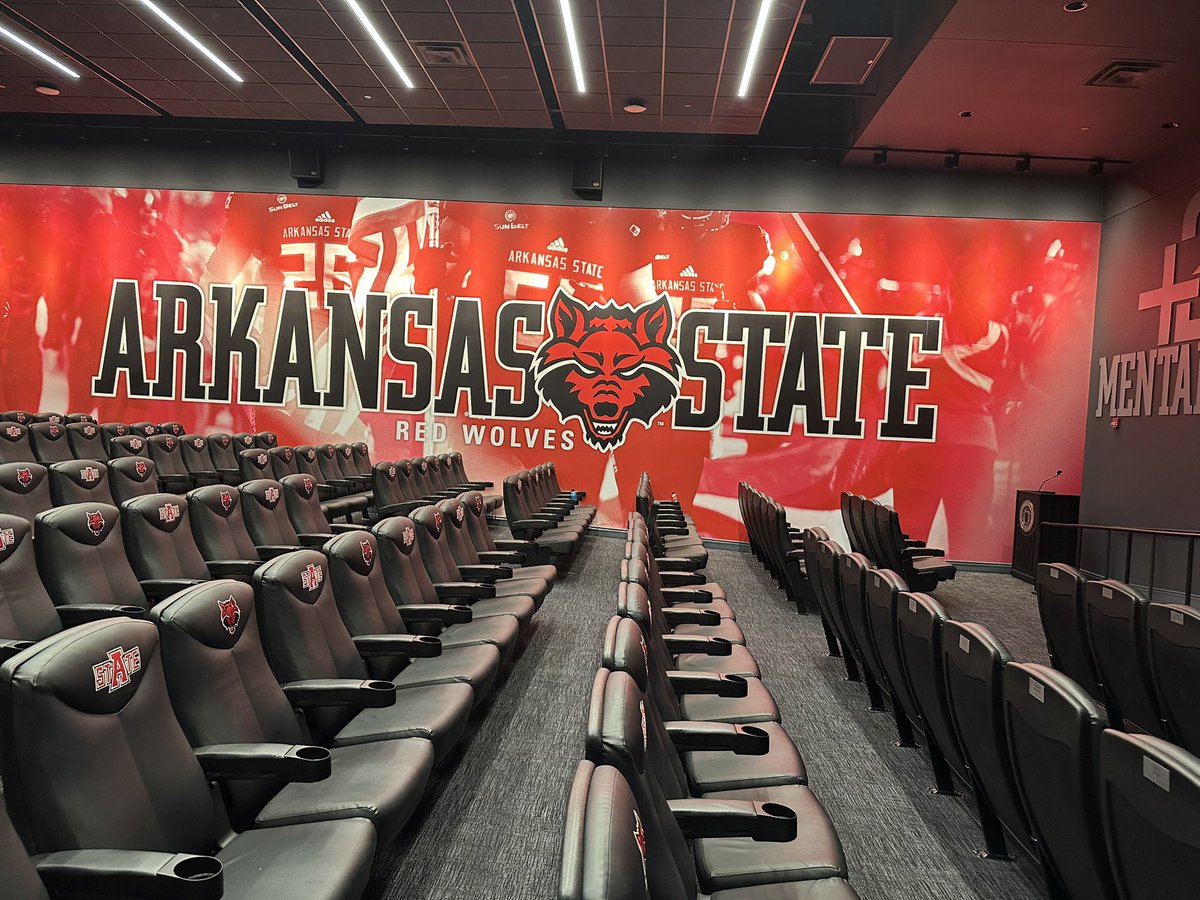 AlPoodie's tweet photo. Blessed to be on the road again working with some of the Best Coaches and Players in the country!! #ViolentHands #KnivesTraining #Dungeonwork #DavidKahnKravMagaFootballCombatives @AStateFB https://t.co/wGqq05JOVP