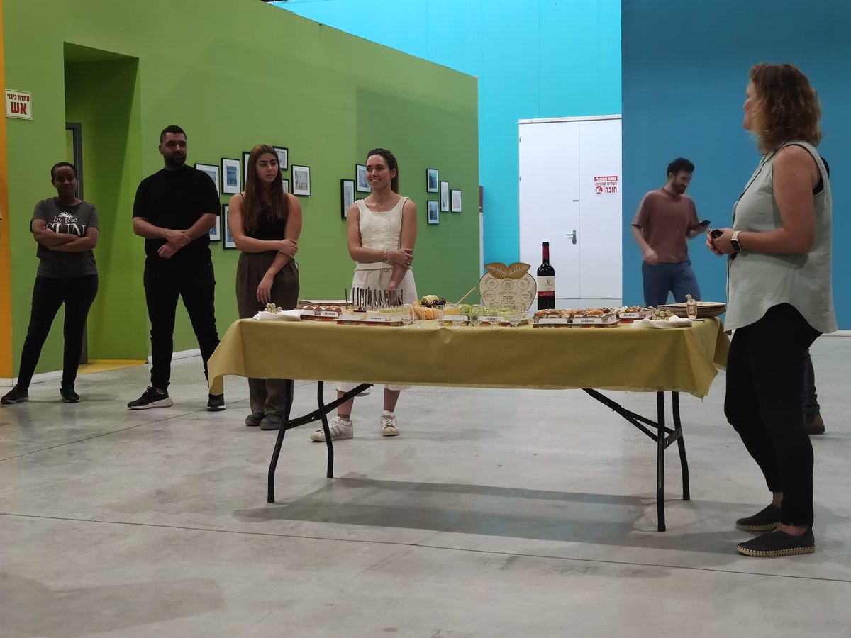 We were happy to celebrate the start of the Jewish New Year 5784. #Rosh Hashanah is a time for gratitude to our diverse team of folks who bring their skills, talents and best selves to work each day. 💚Thanks  @LauraBlajman for organizing a beautiful and delicious celebration!👸