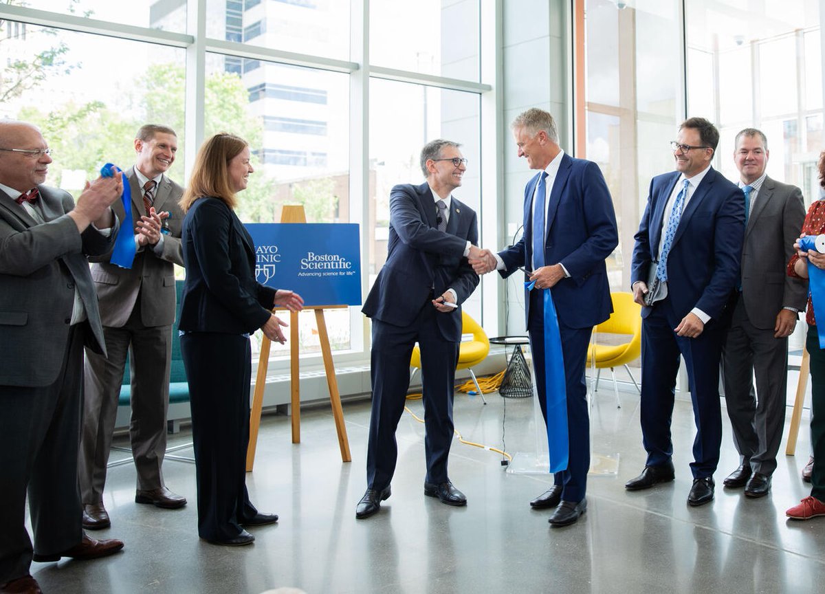 My newest article discusses how Mayo Clinic is propelling healthcare transformation forward by leveraging a robust, interconnected network of collaborators. Read it here: bit.ly/3Ltohfv