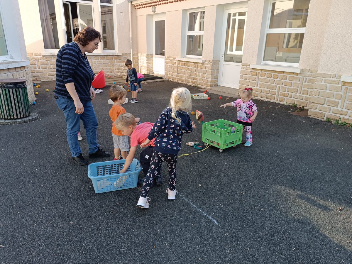 usep_79's tweet photo. A Pioussay, Rom, Lezay, Chenay ou encore Sepvret, les enfants font aussi leurs jeux lors de la #JNSS2023 !

@usepnationale @acpoitiers @DSDEN79 @G24acpoitiers @MathiasLamarqu @BndicteRobert https://t.co/0YAxrGjCOF