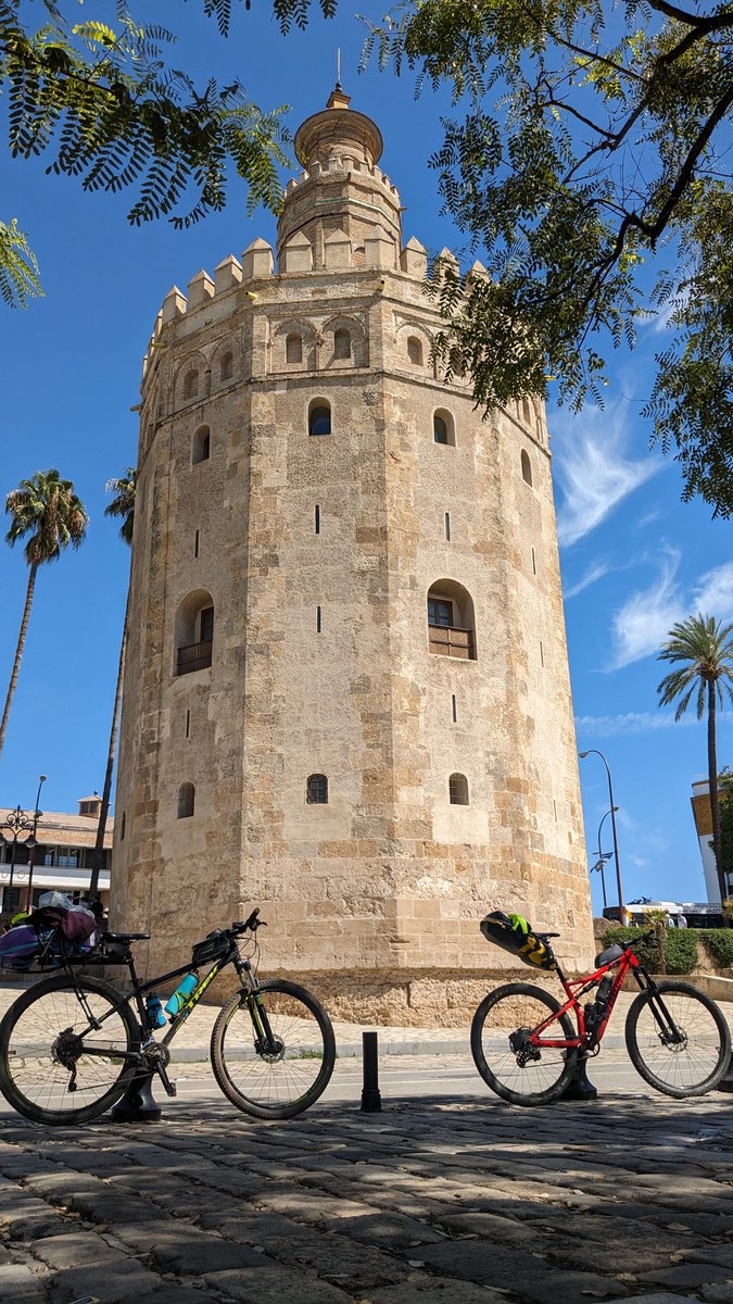 martinrayo's tweet photo. 🚴🏼‍♂️Cáceres - Sevilla en MTB 🚴🏼‍♂️
Cuarta etapa finalizada. El Real de la Jara - Sevilla

Reto conseguido!!!
#Drupal #bike #ViadelaPlata
https://t.co/0AfQRA4T2E
@BelCeeC https://t.co/MOtOq1Tr2d