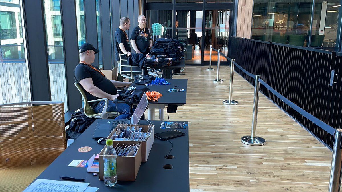 CCP_Avalon's tweet image. Checkin has started for #evefanfest at Gróska. #eveonline #tweetfleet