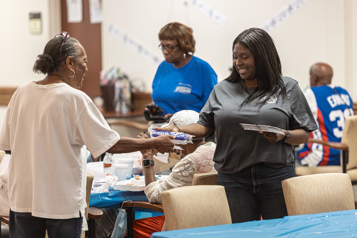 fulcoclerk's tweet photo. On behalf of the Honorable Madam Clerk Chè Alexander, our #peoplepurposepassion team joined in on some line dancing fun 🪩 and celebrated Helene S. Mills Senior Multipurpose Facility’s 21st Anniversary. https://t.co/FwEMrwAMGt