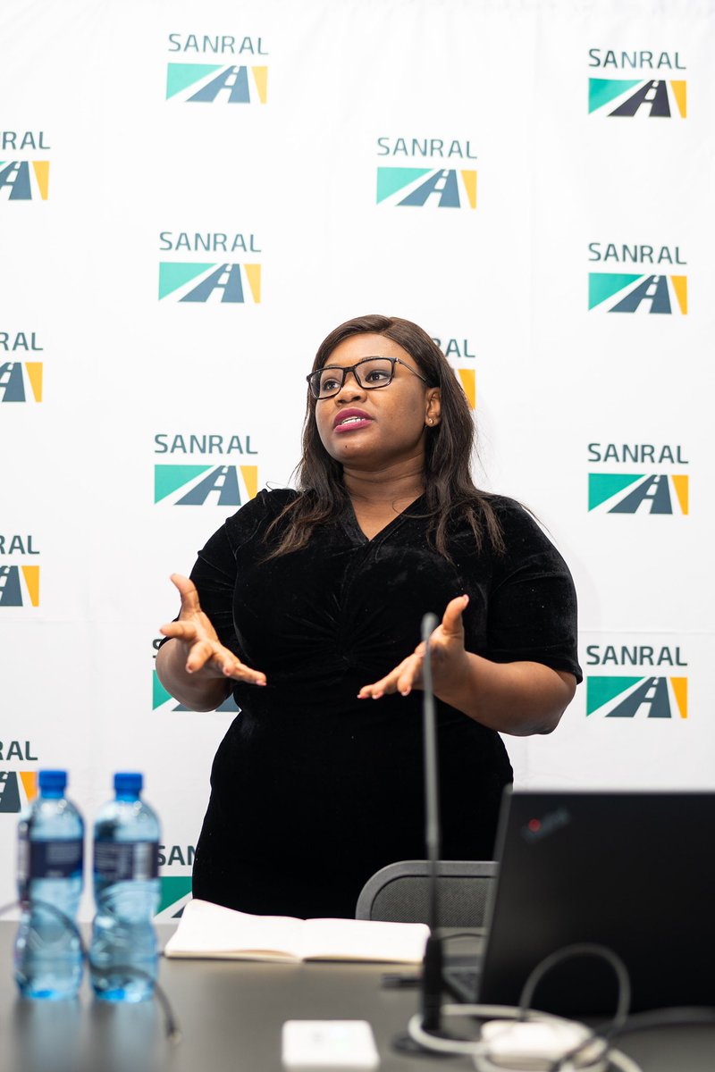 SANRAL_za's tweet image. #SANRAL aims to provide students with career advice, industry insights and shared life experiences. 

#SANRAL 
#EngineeringYourFuture
#BeyondRoads

To watch the recap of the session, click here: bit.ly/3sSjJJ1
