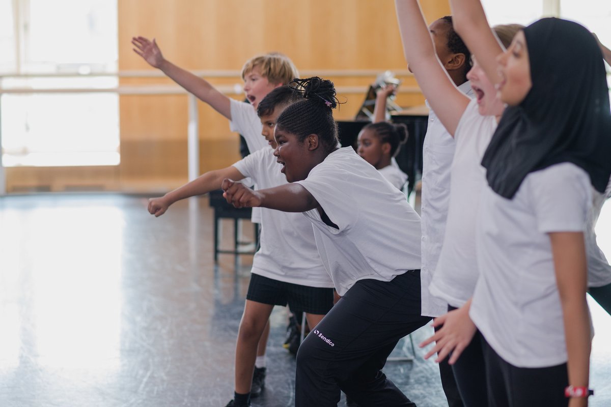 📢 Calling all teachers and freelance creatives who work in schools: this is your last opportunity to join an exciting and FREE CPD session held at The Core, and led by @RoyalOperaHouse. Booking closes today, find out more: eventbrite.co.uk/e/create-sing-…