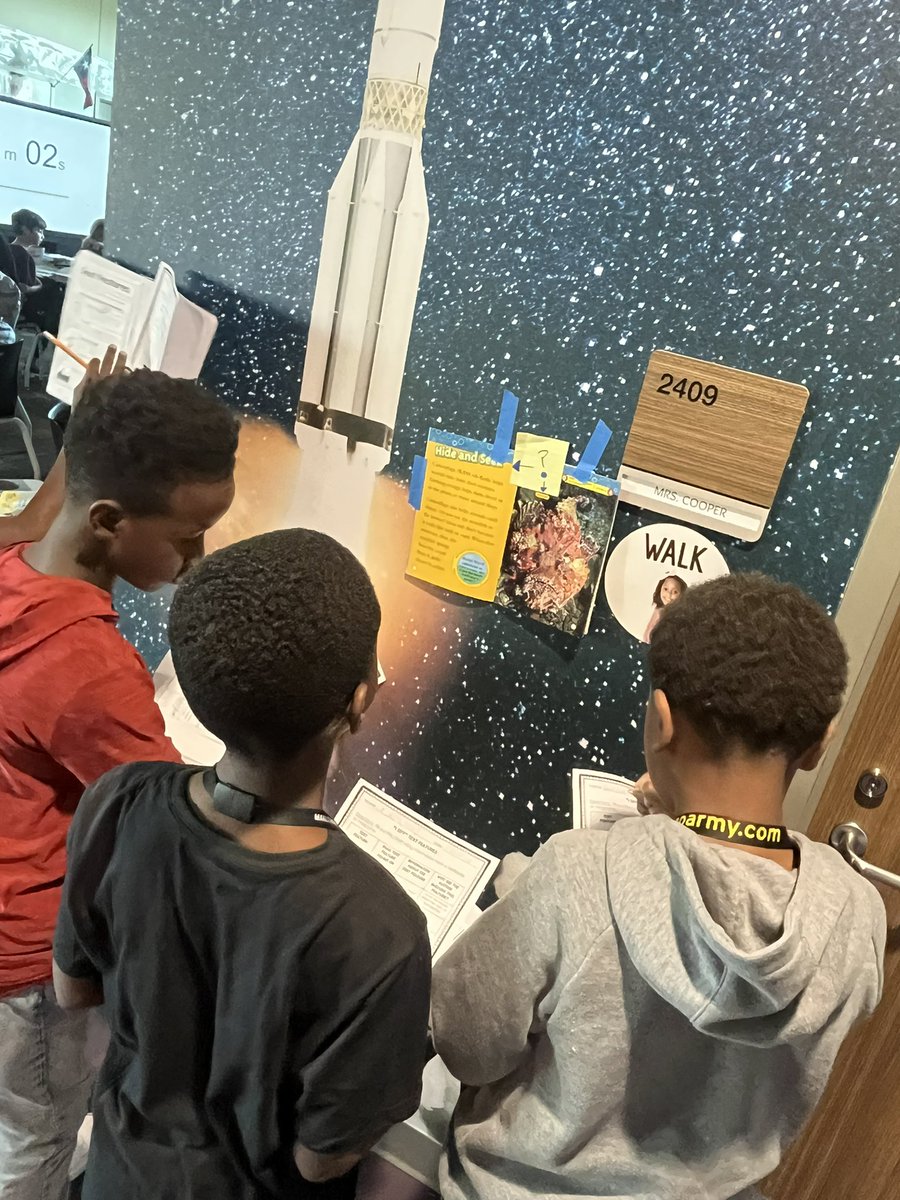 Fancy5thTeacher's tweet photo. #PodPower when two classes combine!!! I can recognize characteristics and structures of informational text (via a scavenger hunt)  @HumbleISD_ACE @TrinaB2021 @LisaNewcomb_ace @CoopMarquita https://t.co/Oi9u94eX7D