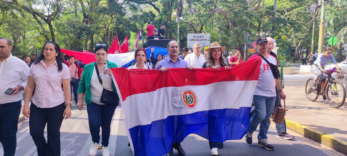 derechouna1889's tweet photo. #LaUNAEnParo 🔴𝗠𝗼𝘃𝗶𝗹𝗶𝘇𝗮𝗰𝗶ó𝗻 𝗱í𝗮 𝟮
🗓 Miércoles 20 de setiembre de 2023.
Derecho UNA dice presente en segundo día de movilización.

La Educación Superior no se negocia!
#DerechoUNAPresente
#SiAlPresupuestoParaLaUNA
#SomosDeLaUNA https://t.co/hAP7oanDAe