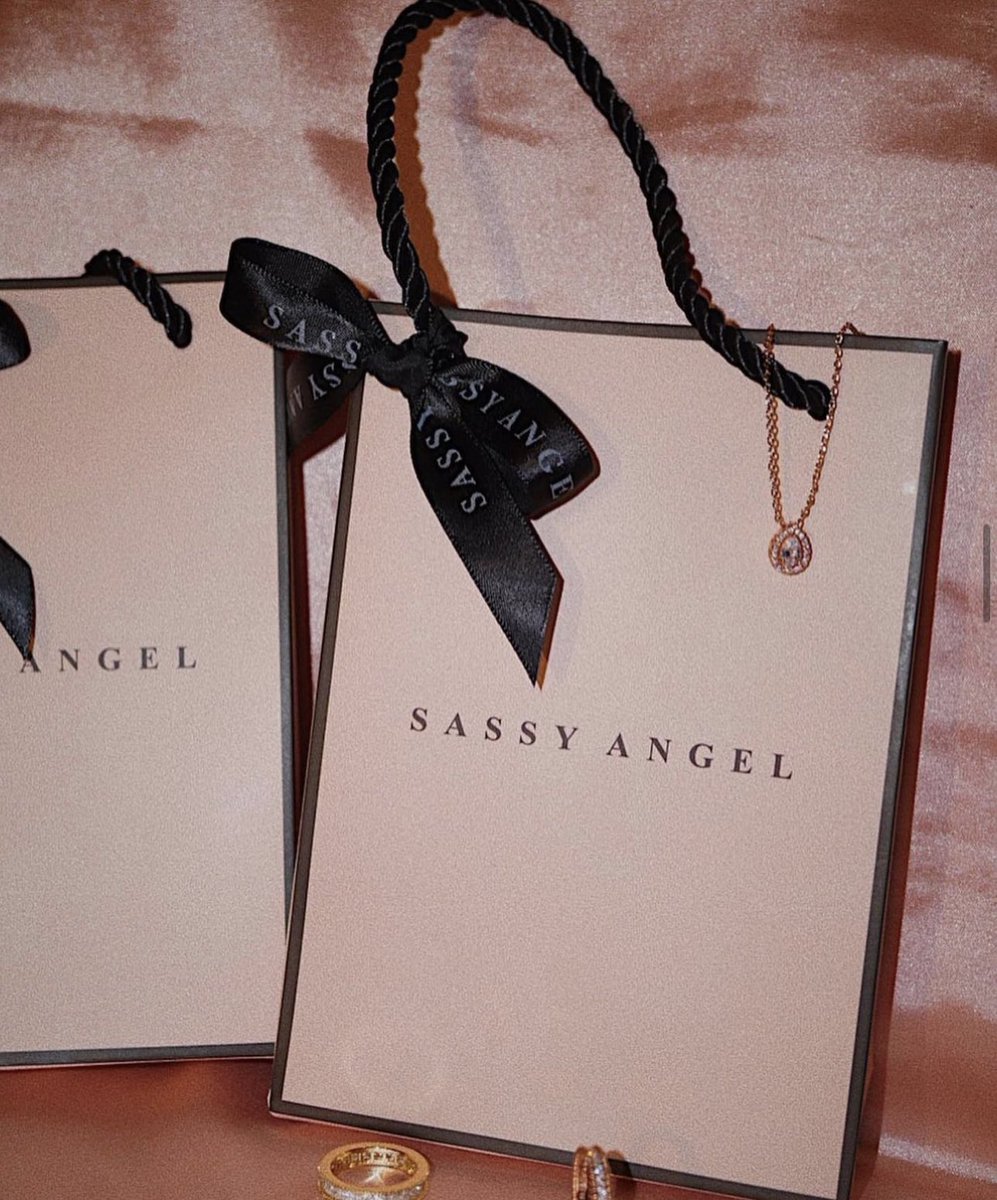 sassyangelchan's tweet photo. インスタで話題の💓全て金属アレルギー対応のアクセサリーショップsassyangel🤍🪽
初の試みで、新作も人気商品も全て対象のクーポンをリツイート数に応じて配布します👏🏻

100リツイート達成▶︎10%OFF
500リツイート達成▶︎20%OFF
1000リツイート達成▶︎30%OFF
10000リツイート達成▶︎50%OFF https://t.co/AigSBVmQGX