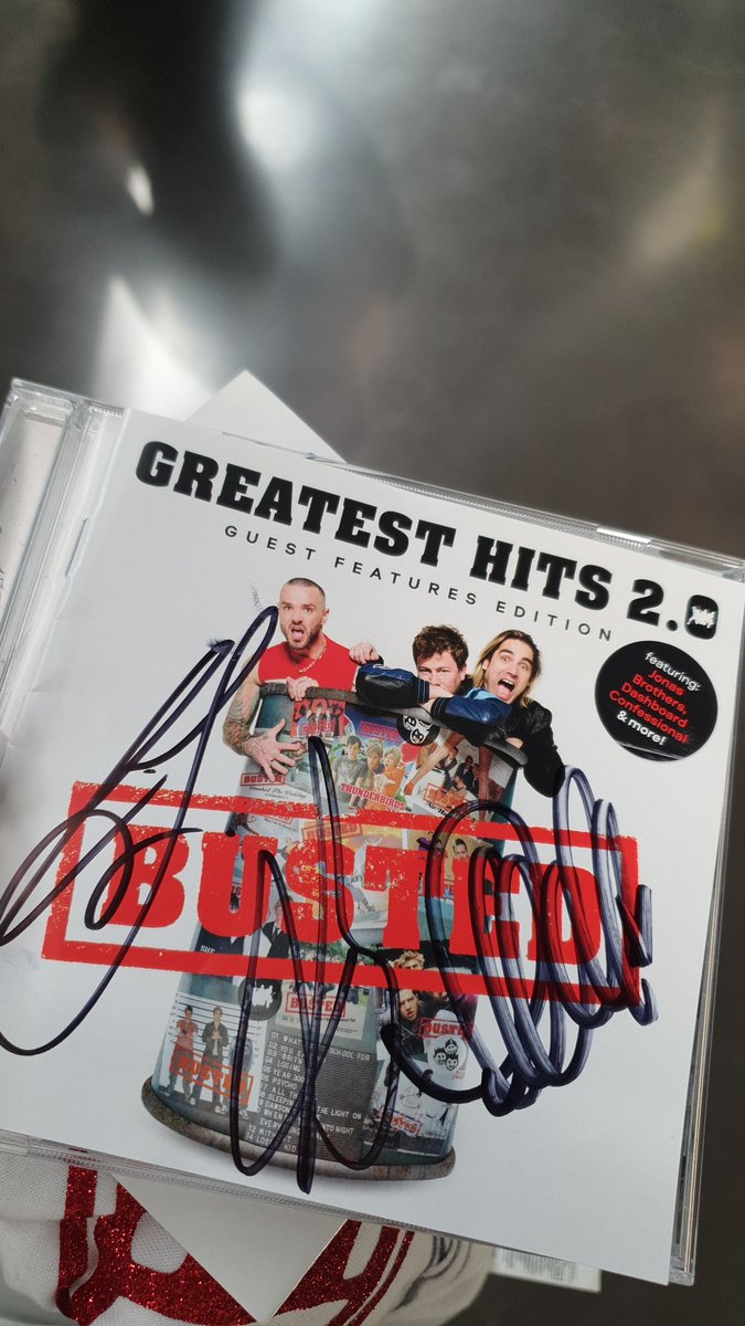 TheBreb's tweet photo. Great time meeting the boys @Busted 🤙 https://t.co/b9btyx5qos