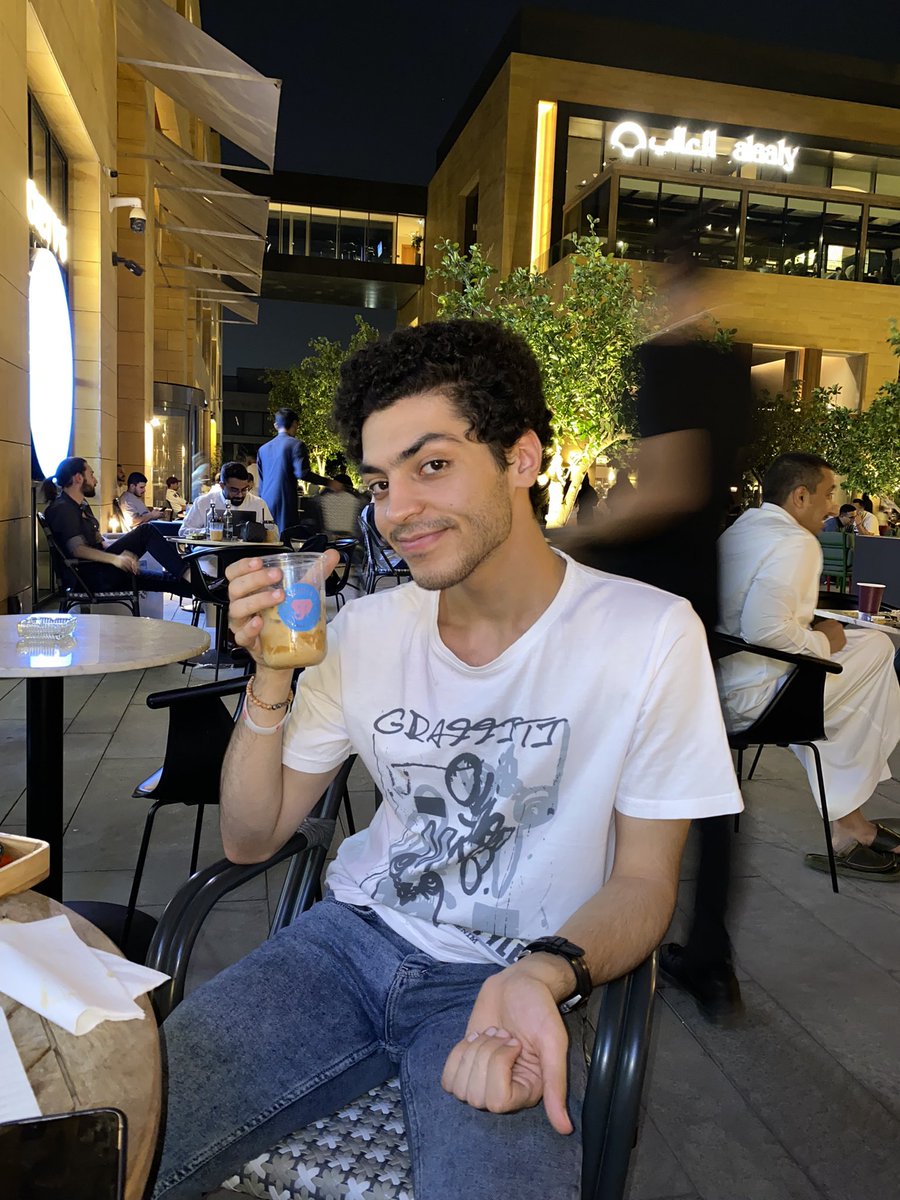 patrickBAT_'s tweet photo. Me.                                  The character I think I’m https://t.co/WjBmb5CCOE