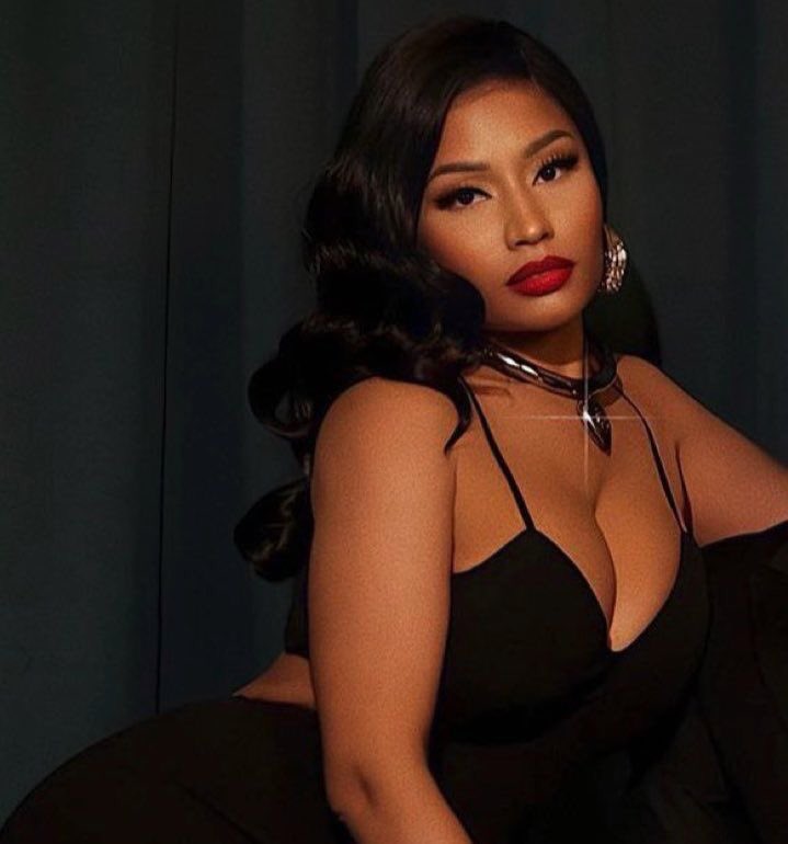 beepopofc's tweet photo. “Cancelei meu QueenRadio noturno porque quero fazer isso no início do dia. Ao vivo em Nova York. Então aguarde detalhes!”. — Nicki Minaj via Instagram. 👀 https://t.co/kGpTxtAQE1