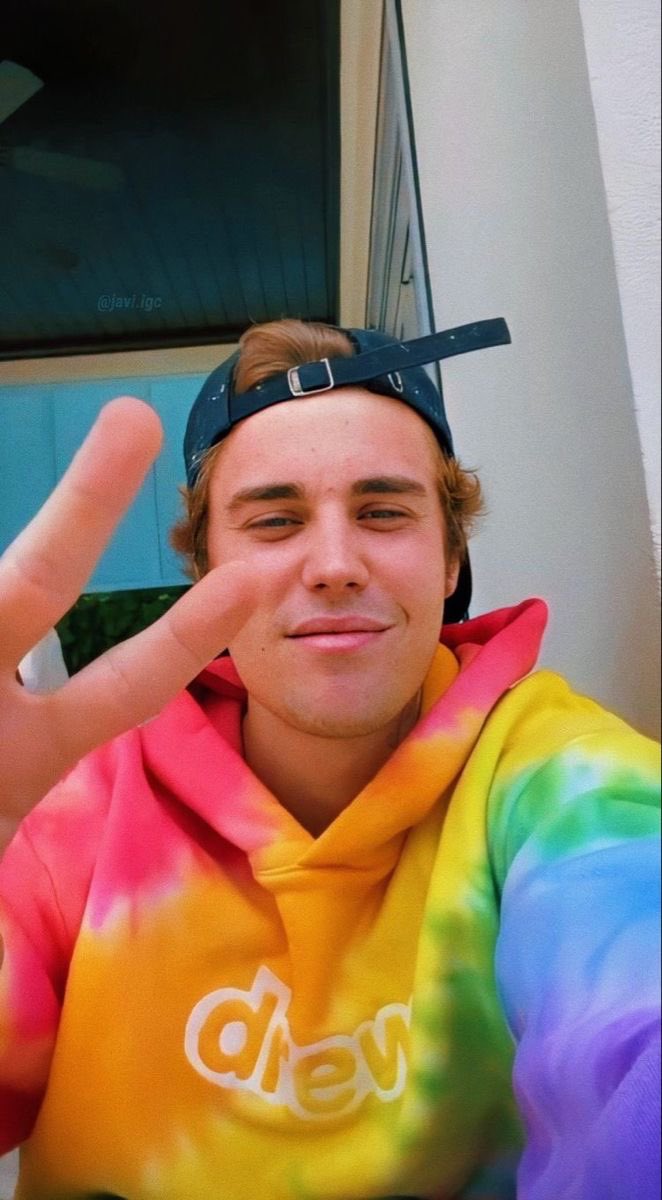 drew_piscis's tweet photo. JUSTIN. https://t.co/E7D7menVl8