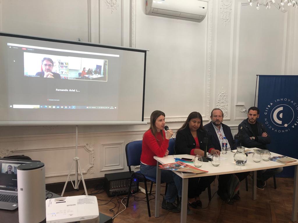 RedTraSex's tweet photo. Presentación del convenio entre la RedTraSex y el CITRA (@citrainv @CONICETDialoga) 🇦🇷 Estamos desde Buenos Aires, celebrando esta colaboración.

Sumando evidencia, ¡desde nosotras y para nosotras! #TrabajoSexualEsTrabajo 🧡 https://t.co/hXq2XnevFS