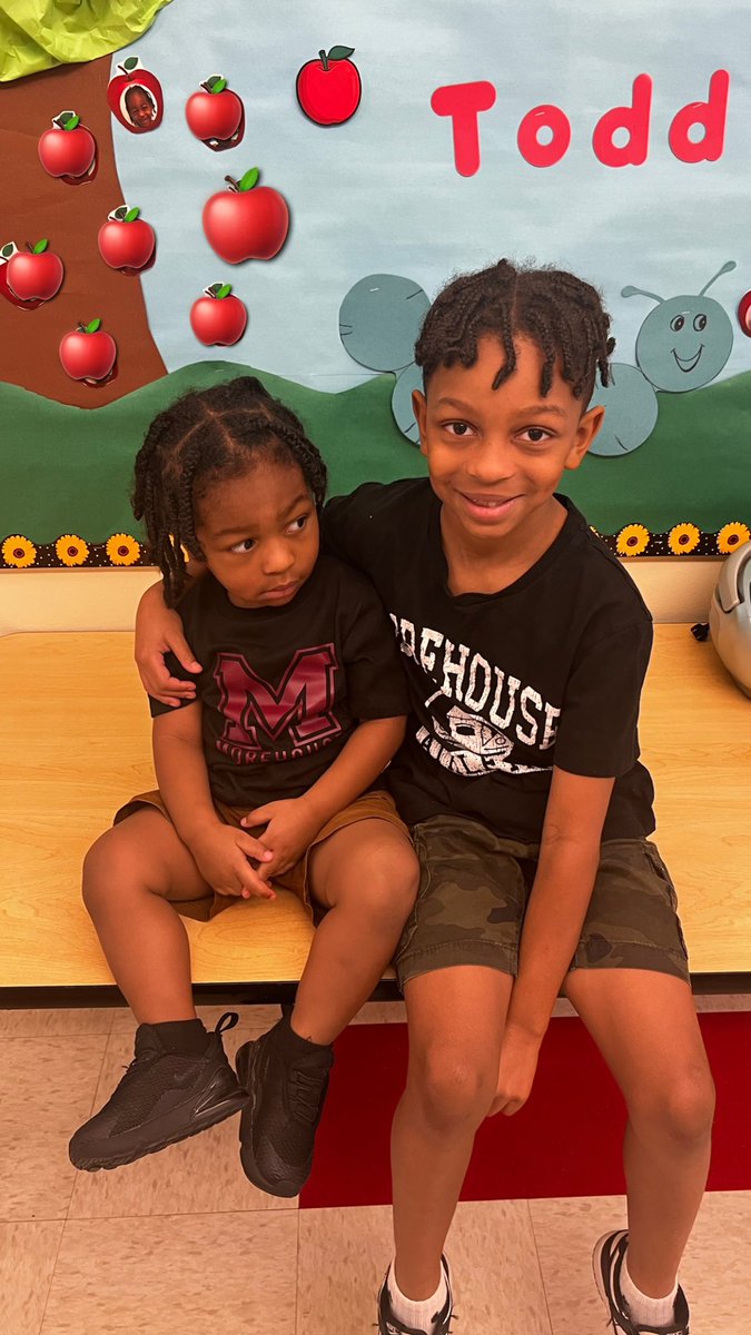 Miss Johnson tweet media