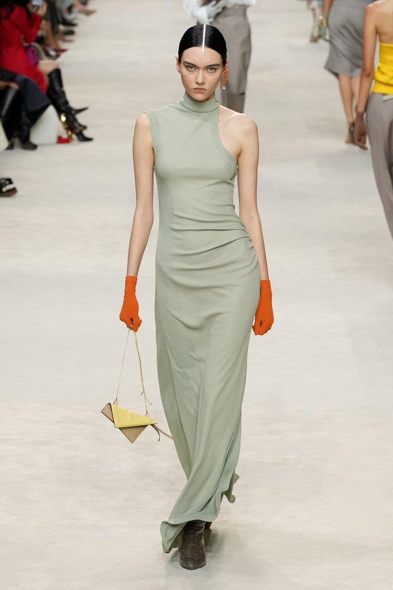 jacquemusx's tweet photo. The colour palette at Fendi was magnificent 👏 https://t.co/gXDH2njBtM